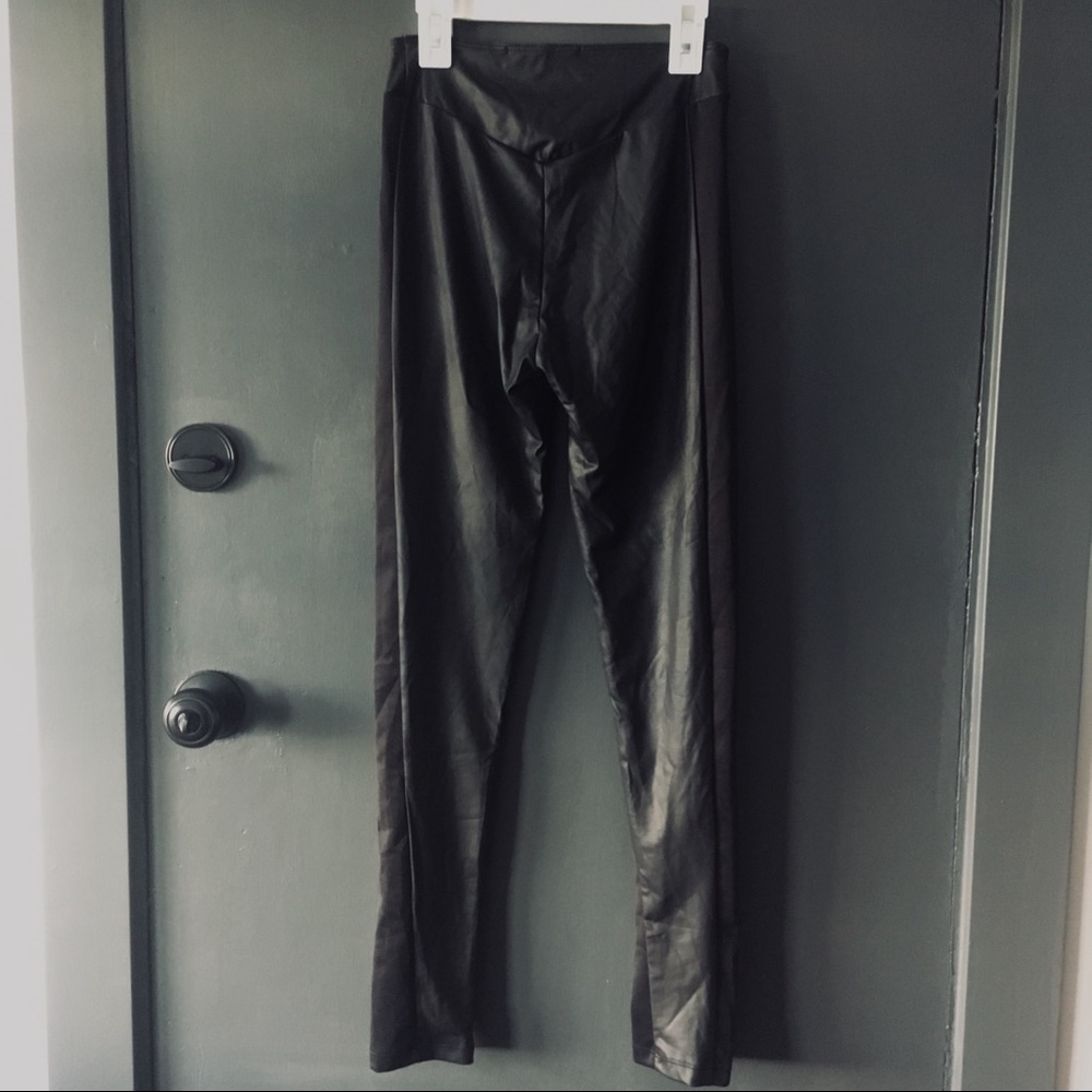 Lip Service Matte Coated Moto Leggings - Black XS - Picture 4 of 7
